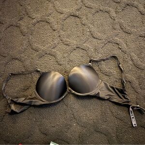 Victoria's Secret Black Underwire Bra‎ Intimates